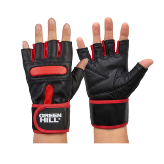Zwei Hände nebeneinander vor weißem Hintergrund, die den fingerlosen Echtleder-Fitnesshandschuh Green Hill BLACK KNIGHT RED tragen. Die linke Hand zeigt den Handrücken aus schwarzem Glattleder mit einem gepolsterten roten Knöchelschutz, einem roten Elasthan-Keil und einer breiten Handgelenkbandage mit weißem Green Hill Logo. Ein kleiner blauer Markierungspunkt befindet sich neben dem Daumen. Die rechte Hand zeigt die Handinnenfläche aus schwarzem Leder mit ergonomischen Polsternähten und roten Stoffeinsätze