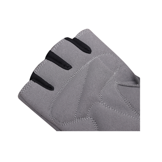 Nahaufnahme des oberen Bereichs der Handinnenfläche des grauen Green Hill VeloX Handschuhs. Gezeigt werden die präzisen, doppelten Ziernähte der ergonomischen Wildleder-Polsterung sowie die elastischen, schwarzen Einsätze zwischen den fingerlosen Öffnungen.